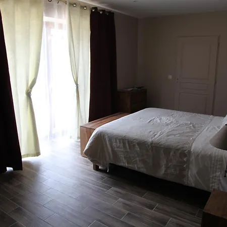 Le Miroir Des Etoiles Bed & Breakfast