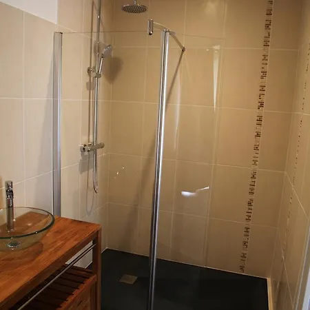 Bed & Breakfast Le Miroir Des Etoiles 4*