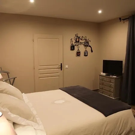 Bed & Breakfast Le Miroir Des Etoiles 4*