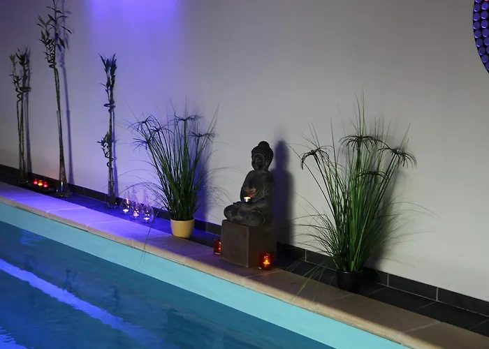 Alojamento de Acomodação e Pequeno-almoço Le Miroir Des Etoiles 4*