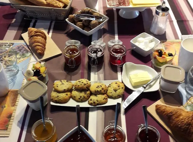 Alojamento de Acomodação e Pequeno-almoço Le Miroir Des Etoiles